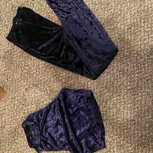Velvet 2 Piece Set - Picture 2 of 3